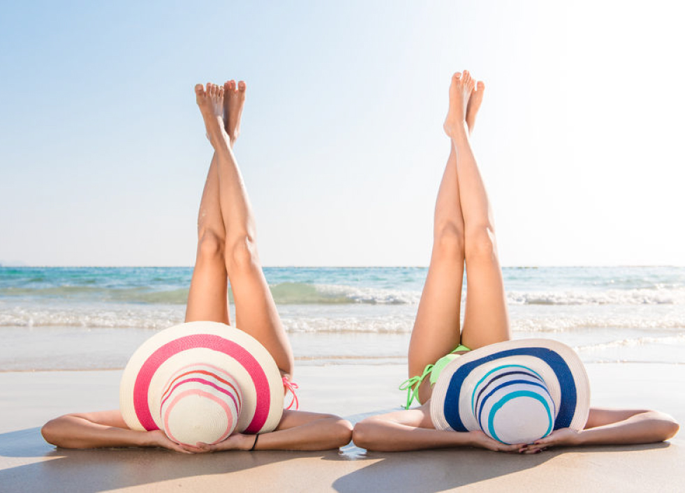 Vertical tanning at Tom's Salon in Lincoln