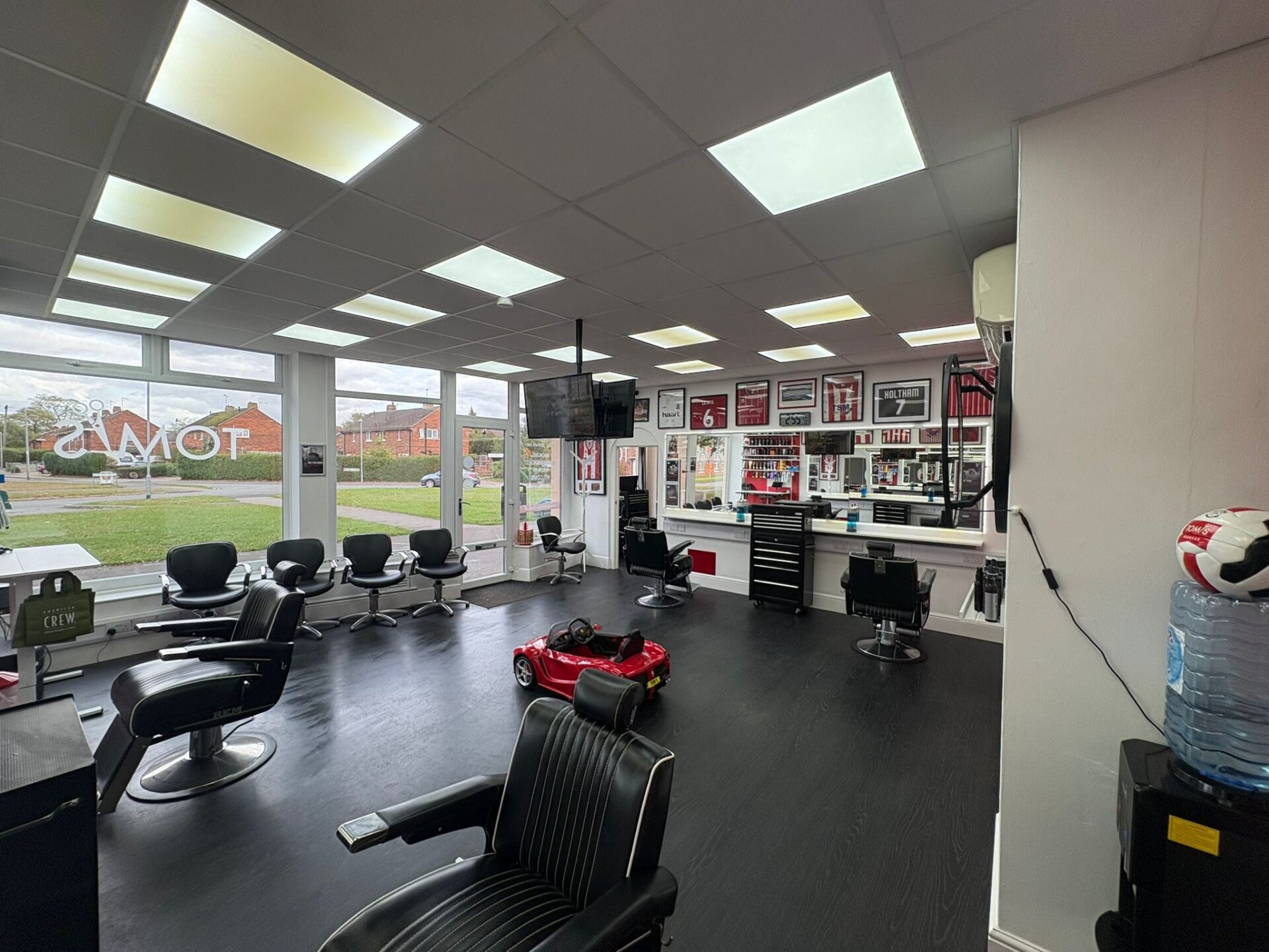toms hair salon barbers in lincoln