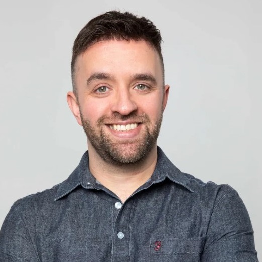 hair systems for men at toms barbers lincoln